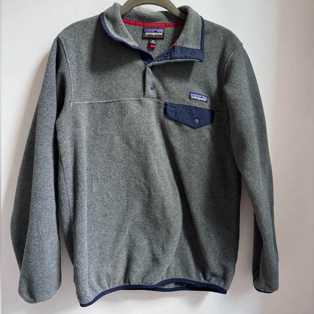 Patagonia Synchilla Gray and Navy Pullover